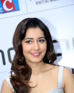 Raashi Khanna Stills at Honor Mobile Launch at Big C | Picture 1591616