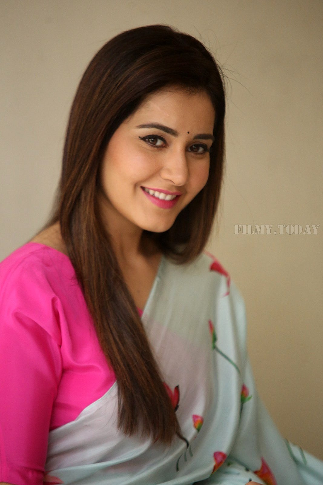 Actress Raashi Khanna in Saree Latest Photos | Picture 1592182
