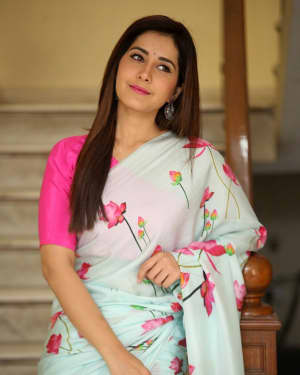 Actress Raashi Khanna in Saree Latest Photos | Picture 1592135