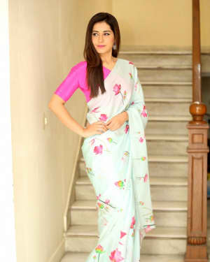 Actress Raashi Khanna in Saree Latest Photos | Picture 1592127
