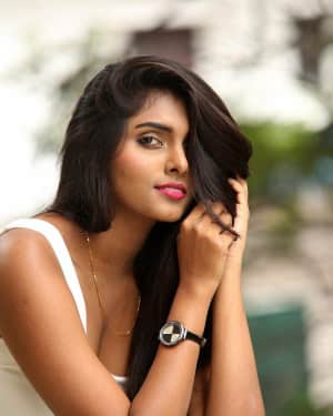 Actress Aslesha Varma Hot Photos | Picture 1592944