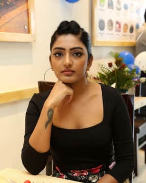 Actress Eesha Rebba at Grand Launch Of Cafe Chef Bakers Photos | Picture 1616088
