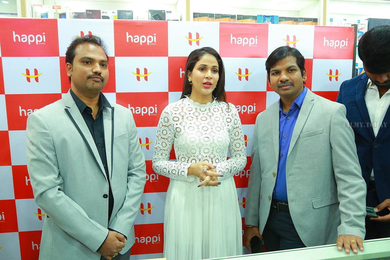 Happi Mobiles Grand Store Launch at Dilsukhnagar Photos | Picture 1617375