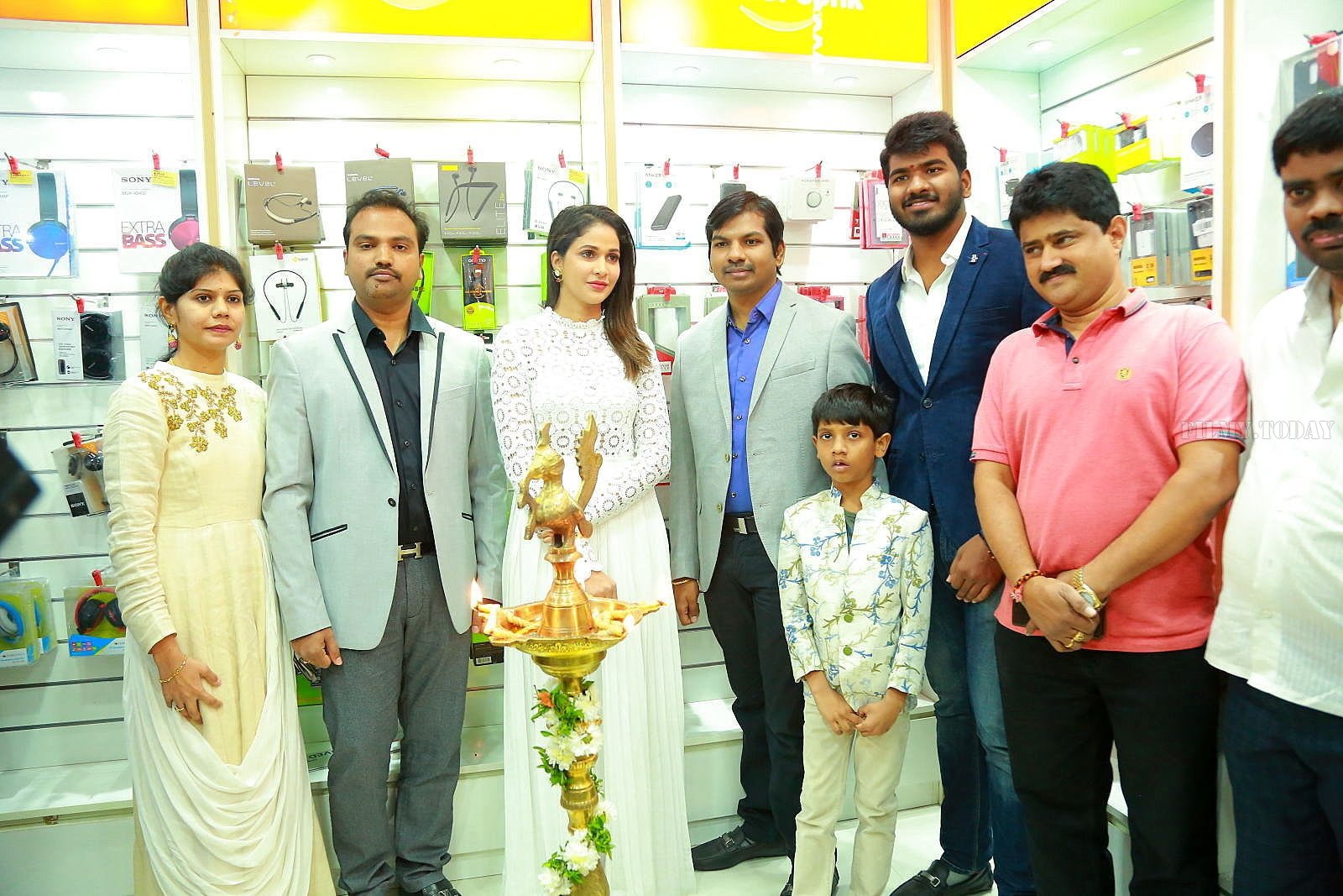 Happi Mobiles Grand Store Launch at Dilsukhnagar Photos | Picture 1617365