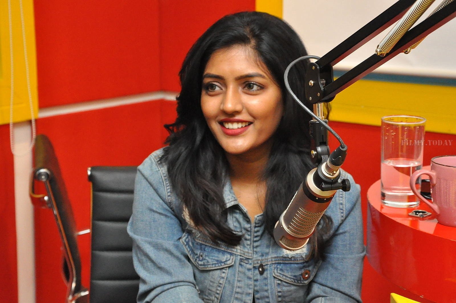 Eesha Rebba - Awe Telugu Movie Team At Radio Mirchi Photos | Picture 1565889