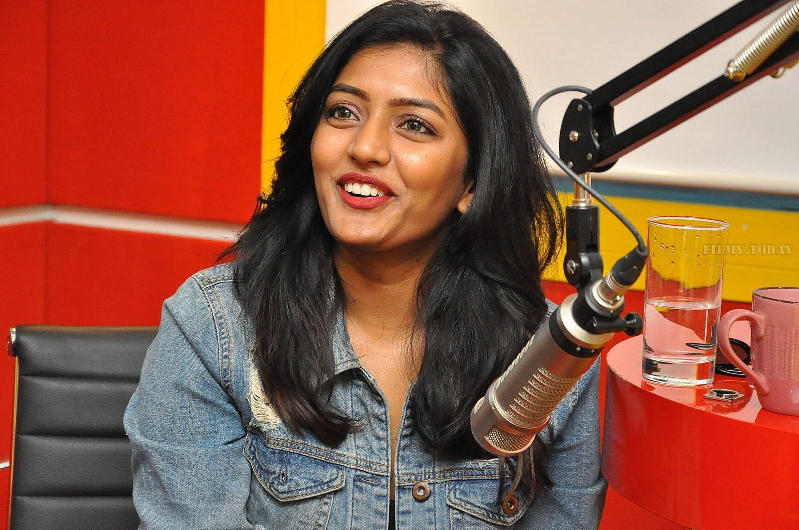 Eesha Rebba - Awe Telugu Movie Team At Radio Mirchi Photos | Picture 1565887