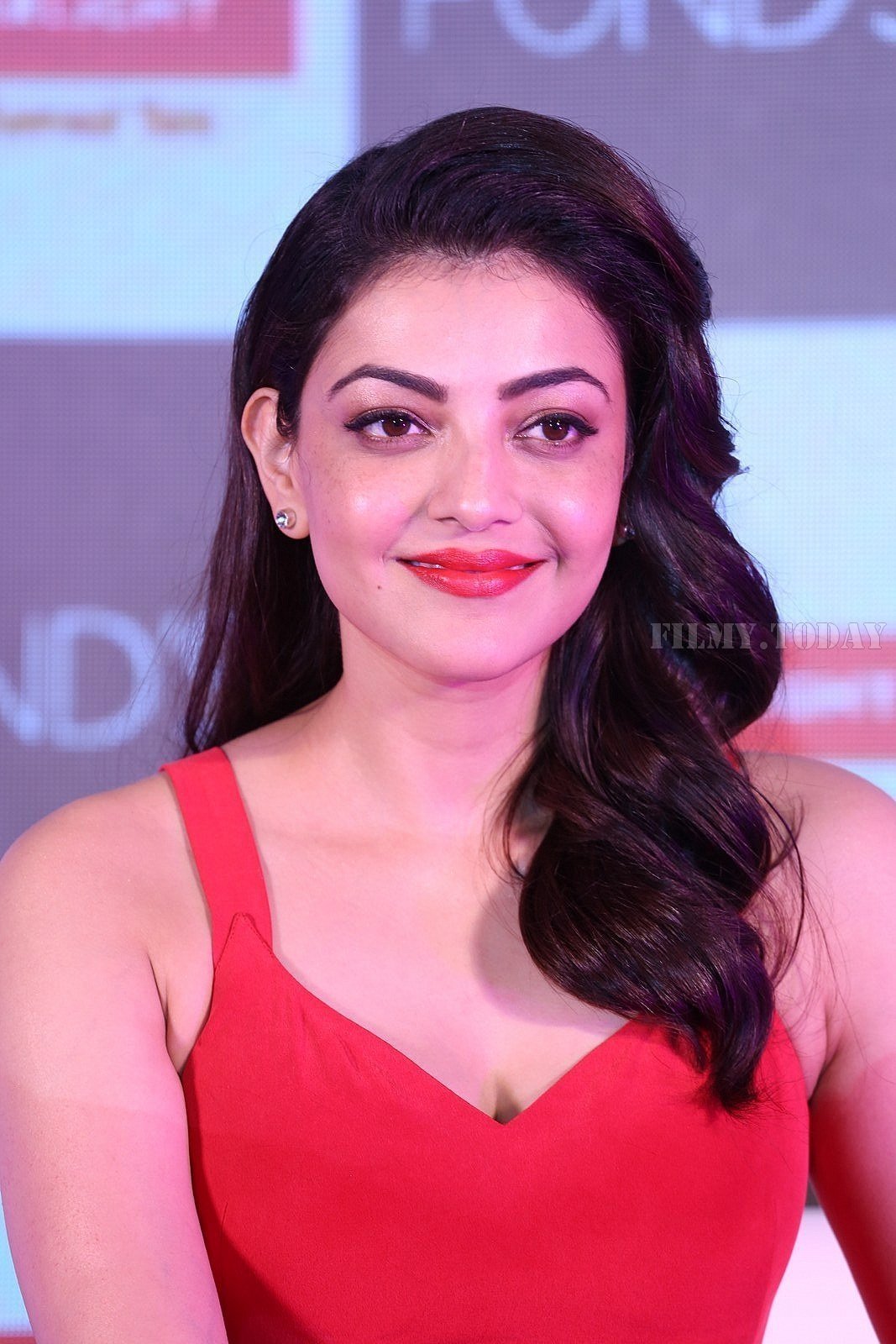 Photos: Kajal Agarwal Launches Ponds Star Light Perfumed Talc Powder | Picture 1568032