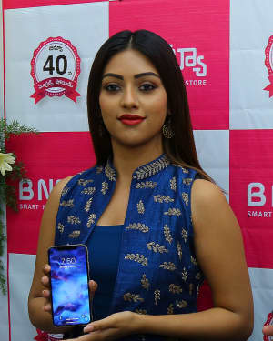 Photos: Actress Anu Emmanuel Launches B New Mobile Store at Bapatla | Picture 1558183