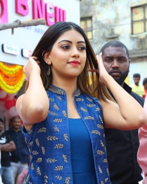 Photos: Actress Anu Emmanuel Launches B New Mobile Store at Bapatla | Picture 1558193