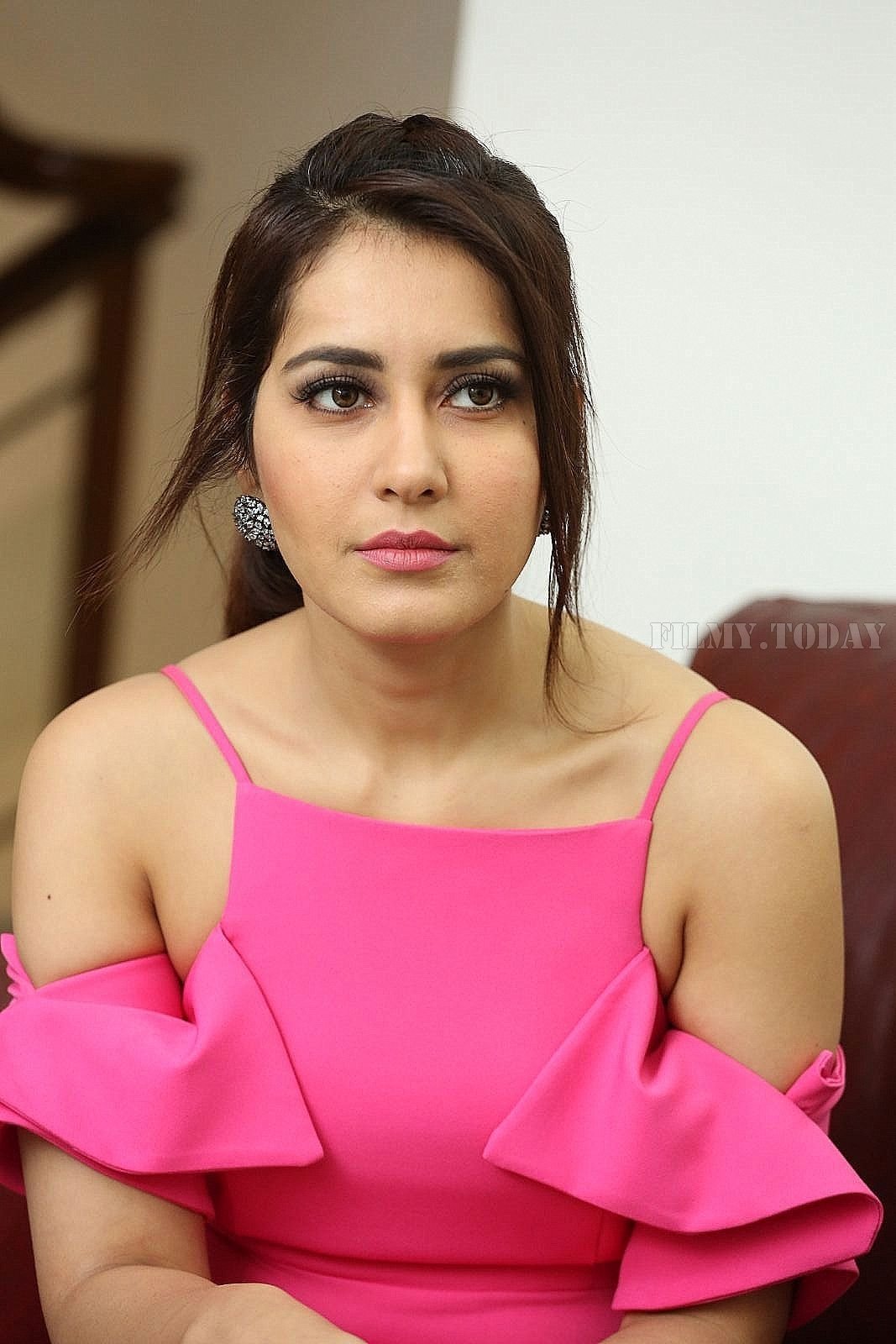 Photos: Actress Rashi Khanna Interview About Touch Chesi Chudu Movie | Picture 1562444