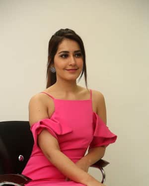 Photos: Actress Rashi Khanna Interview About Touch Chesi Chudu Movie | Picture 1562413