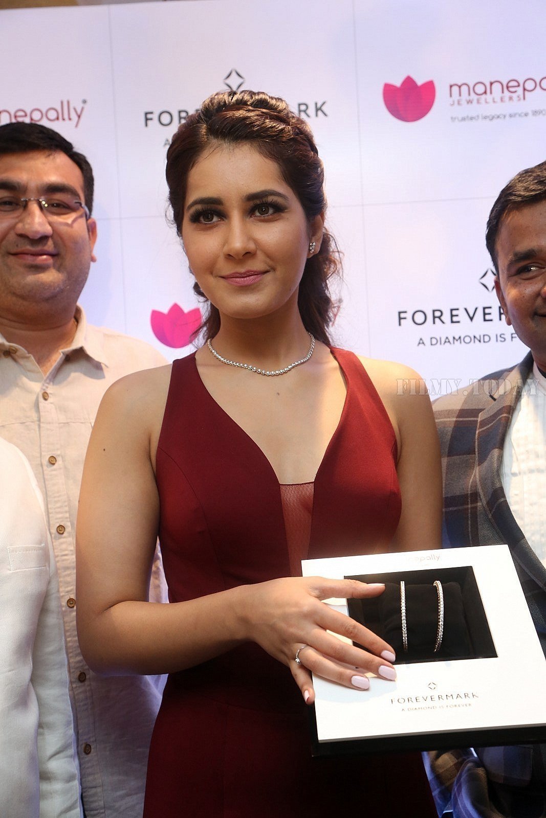 Actress Rashi Khanna Launch Manepally Forevermark Jewellery Photos | Picture 1562732