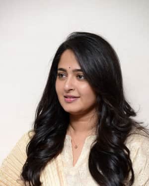 Photos: Actress Anushka Shetty at Bhaagamathie Thanks Meet | Picture 1562948