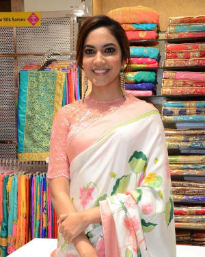 Actress Ritu Varma Inaugurated Chennai Silks Showroom at Mehdipatnam Photos | Picture 1584391