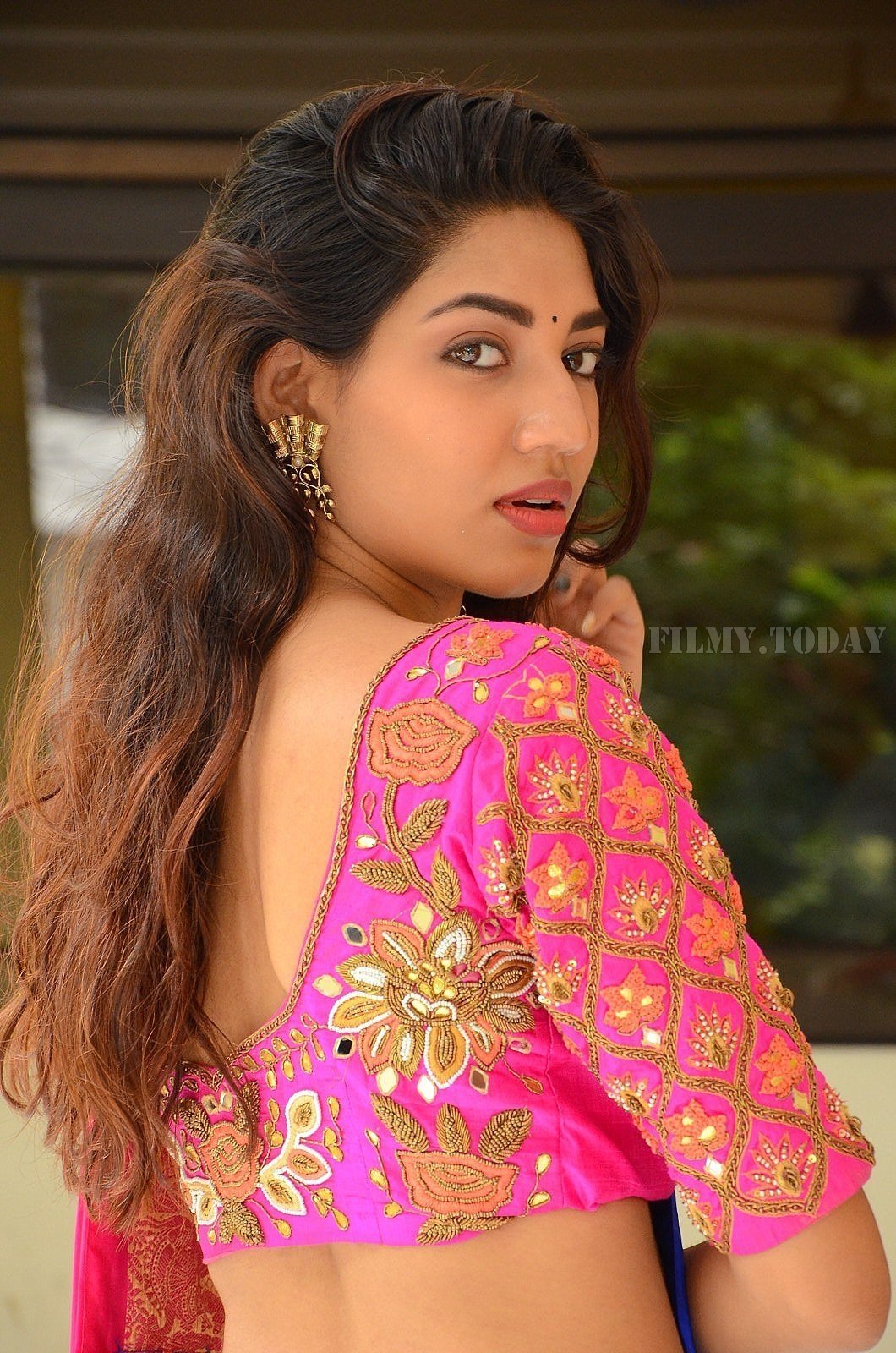 Actress Sonakshi Singh Hot in Saree Photos | Picture 1587619