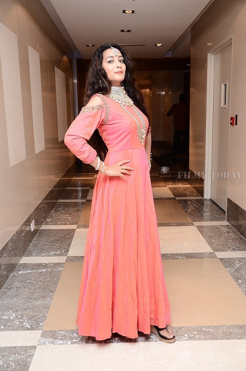 Actress Bhanu Sri at Malabar Gold Collection Launch Photos | Picture 1568991