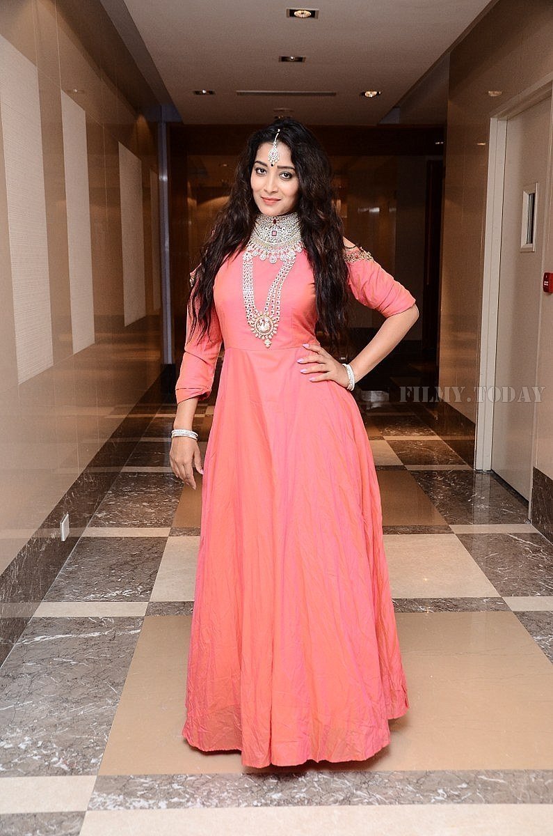 Actress Bhanu Sri at Malabar Gold Collection Launch Photos | Picture 1569029