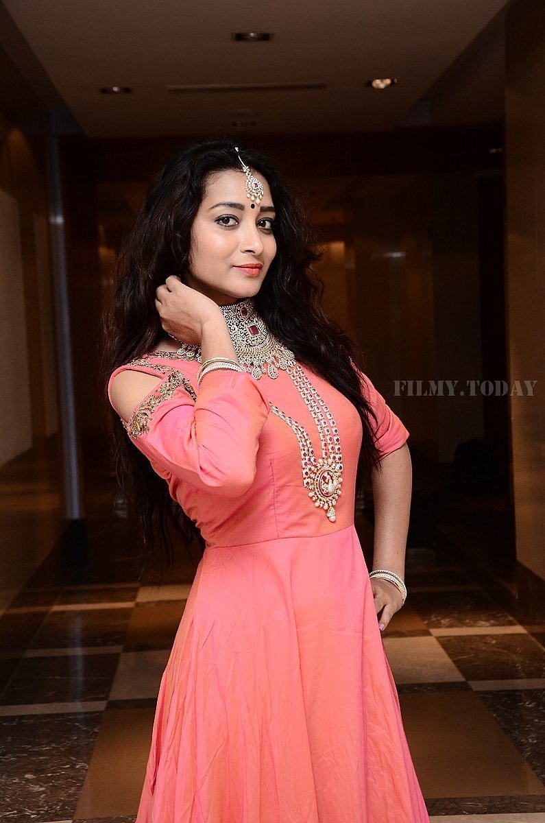 Actress Bhanu Sri at Malabar Gold Collection Launch Photos | Picture 1568993