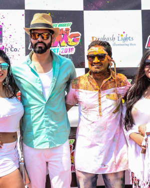 Photos: Celebs Participated Grand Holi Bash at Novotel Airport | Picture 1569128