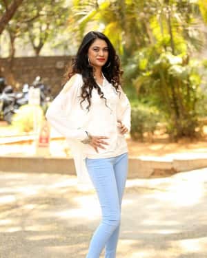 Zara Shah at Aithe 2.0 Movie Pre Release Event Photos | Picture 1571748