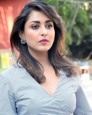 Madhu Shalini Photos at Asia's biggest New Year Bash Poster Launch | Picture 1613110