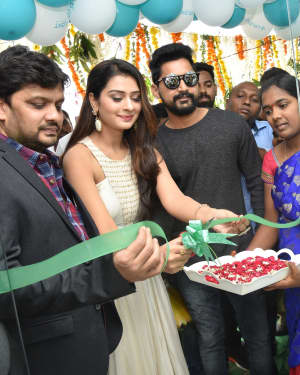 Photos: Celekt Mobile Store Opening