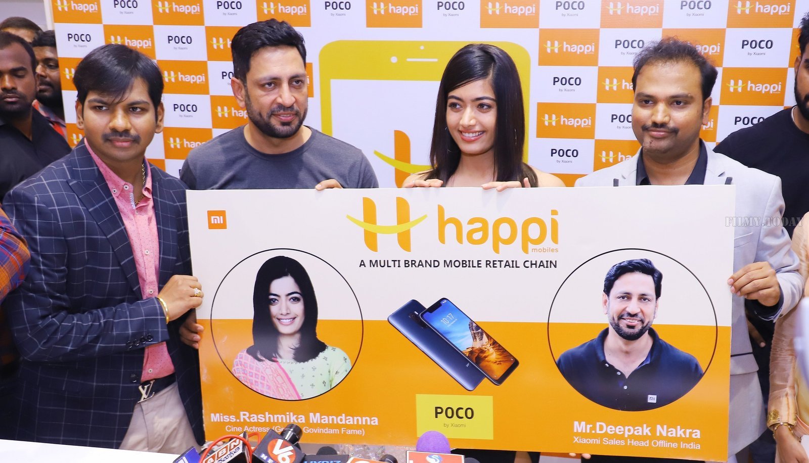 Photos: Happi Mobiles Launches its 40th Flagship Store at Banjara Hills | Picture 1606759