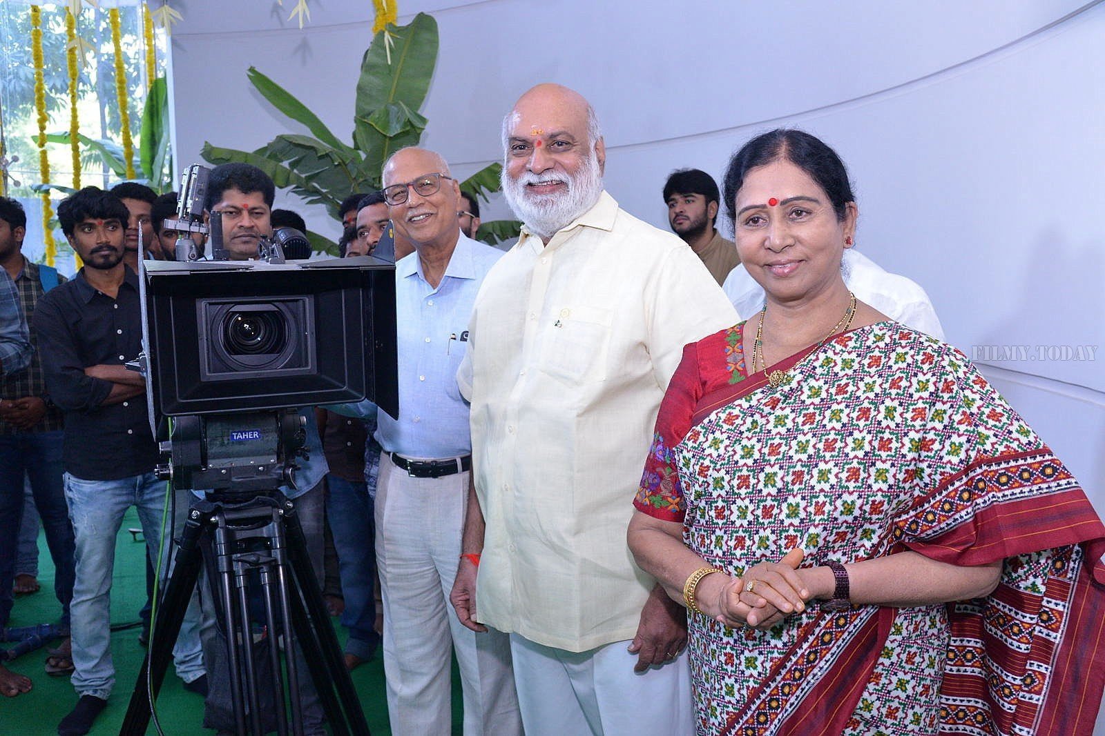 Adhe Nuvvu Adhe Nenu Movie Launch Photos | Picture 1607296