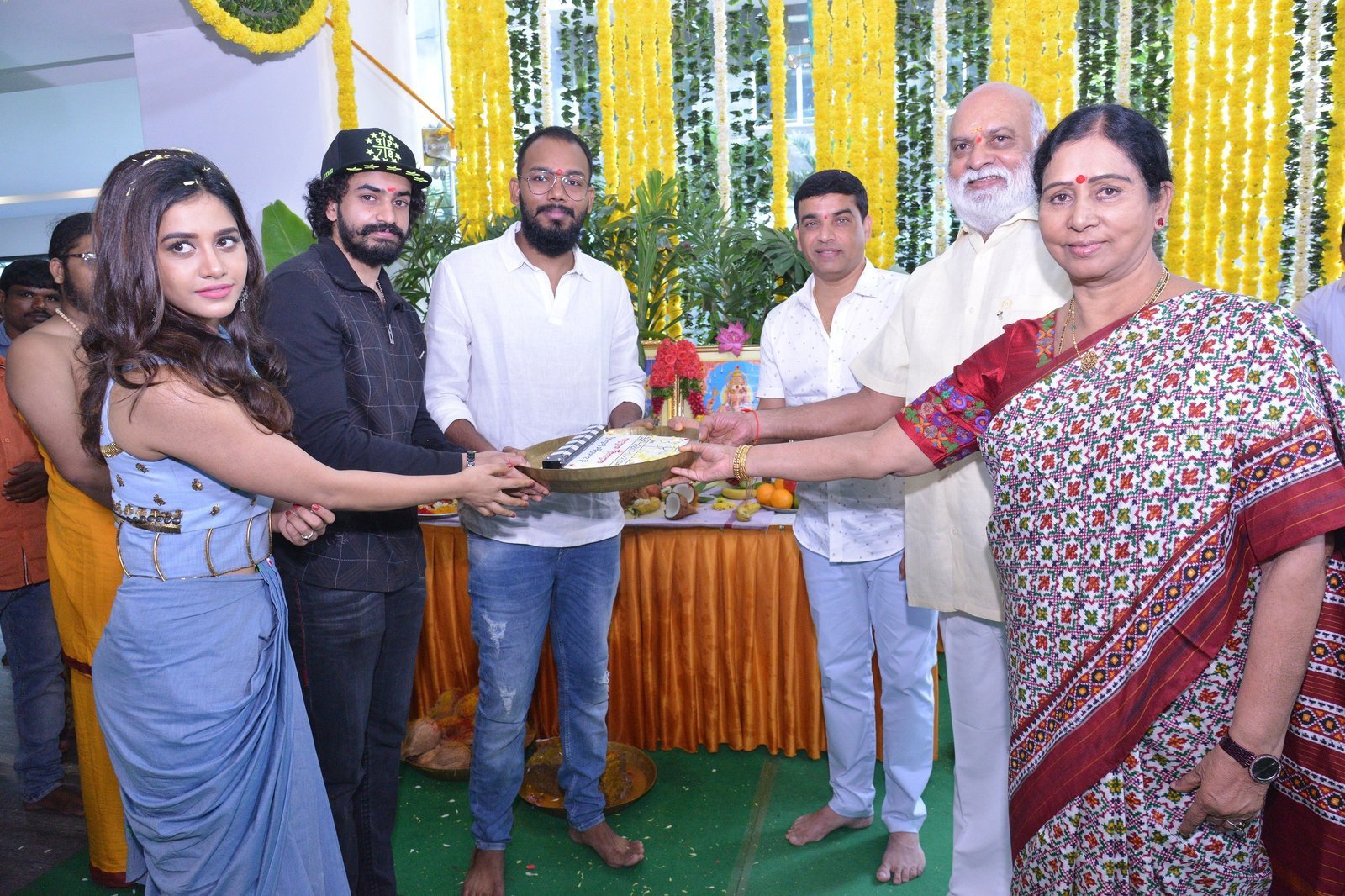 Adhe Nuvvu Adhe Nenu Movie Launch Photos | Picture 1607162