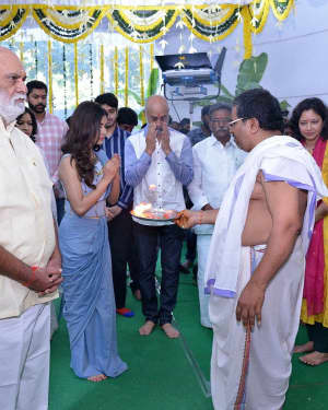 Adhe Nuvvu Adhe Nenu Movie Launch Photos | Picture 1607285