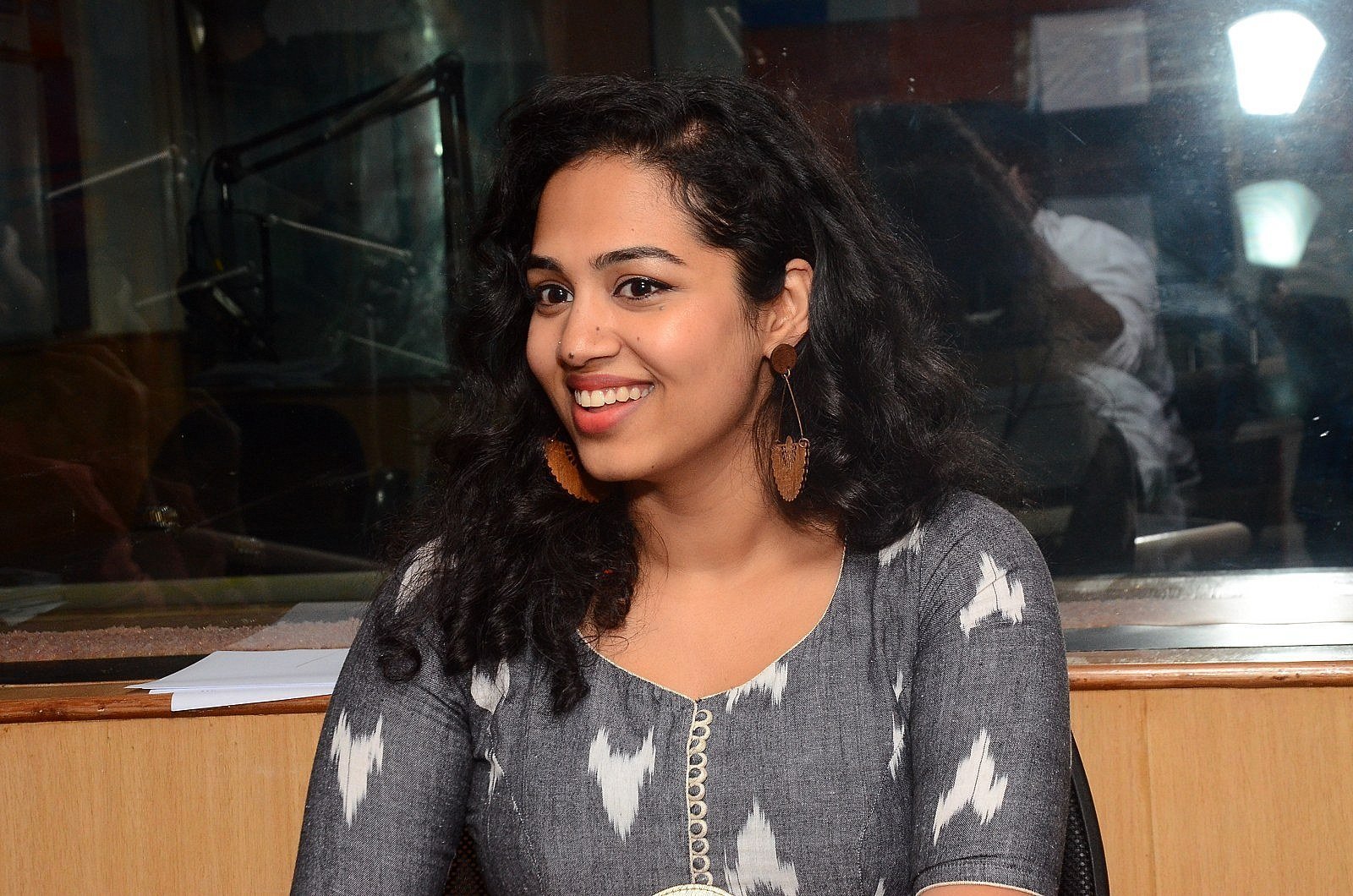 Manisha Eerabathini - Desam Lo Dongalu Paddaru Songs Launch at Radio City Photos | Picture 1600802
