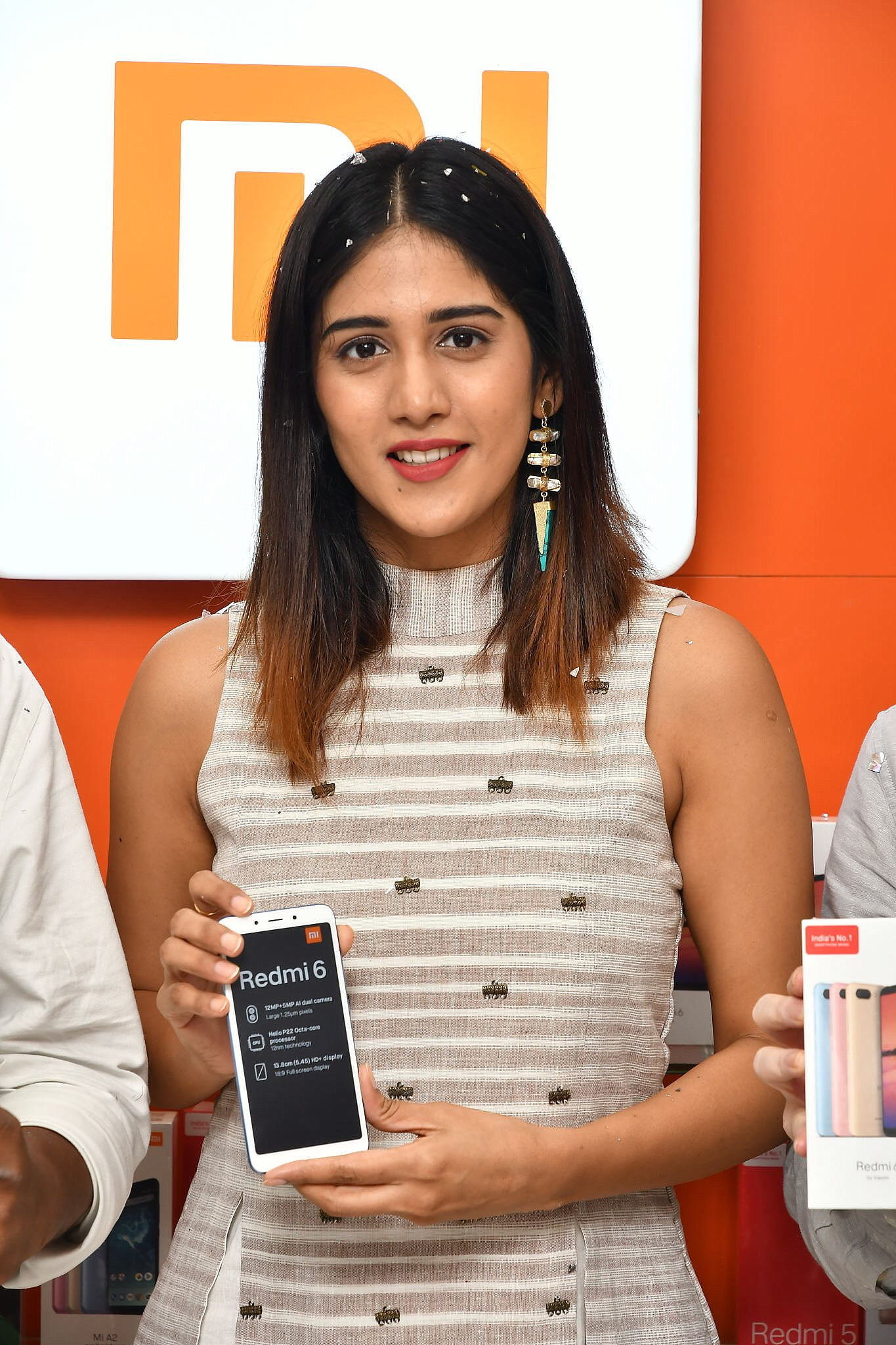 Chandini Chowdary - Photos: RedMi 6 Mobile Offline Launch at Cellbay Showroom | Picture 1600833