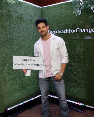 Teach for Change Launches Nationwide Programme Photos
